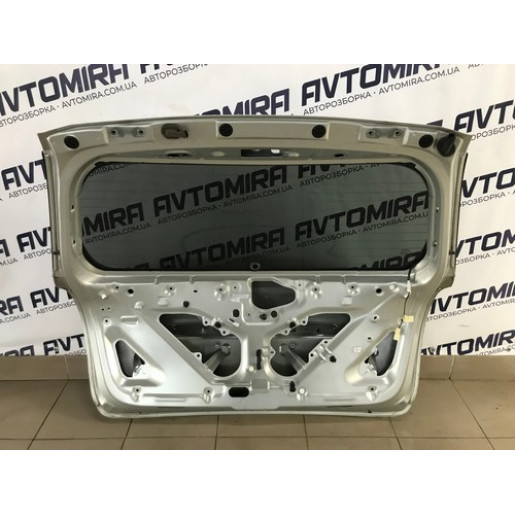 Крышка багажника не комплектная Toyota Avensis T25 Wagon 2003-2008 6700505090